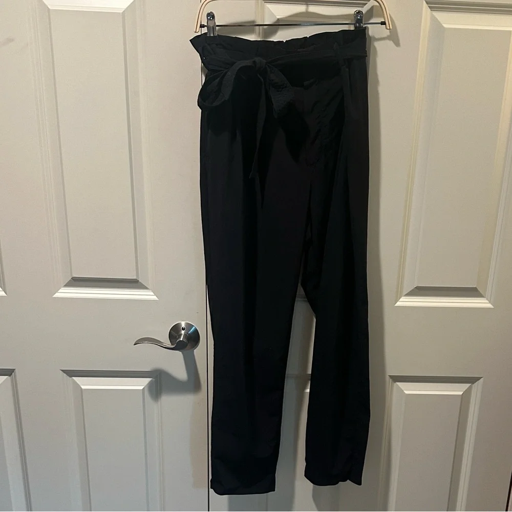 Athleta Black Cropped Tie-Waist Ankle Pants - Picture 2 of 6